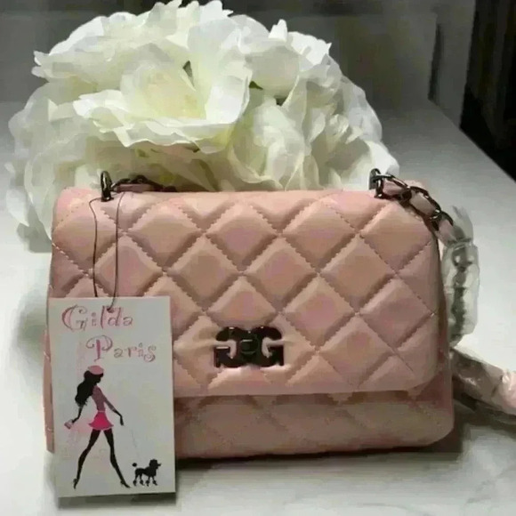 Gilda Paris Handbags - NWT GILDA PARIS GGH-521 Quilted Messenger Shoulder Bag in Blush
